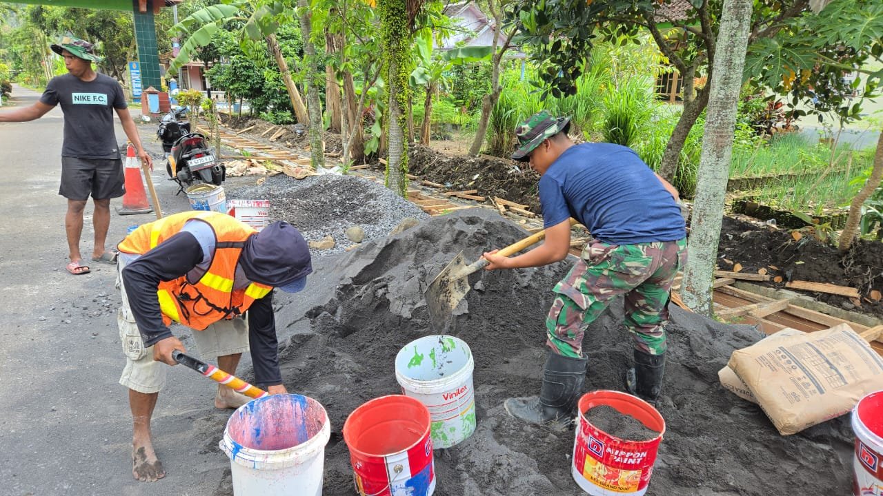 Satuan Tugas (Satgas) TNI Manunggal Membangun Desa (TMMD) KE-126 Kodim 0818/Malang-Batu terus menunjukkan progres signifikan dalam pembangunan infrastruktur desa.