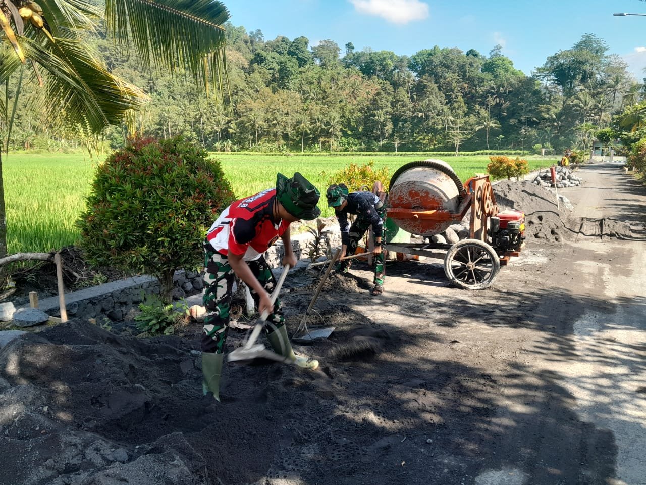 Kerja keras Satuan Tugas (Satgas) TNI Manunggal Membangun Desa (TMMD) ke-126 Kodim 0818/Malang-Batu bersama masyarakat kini mulai membuahkan hasil nyata
