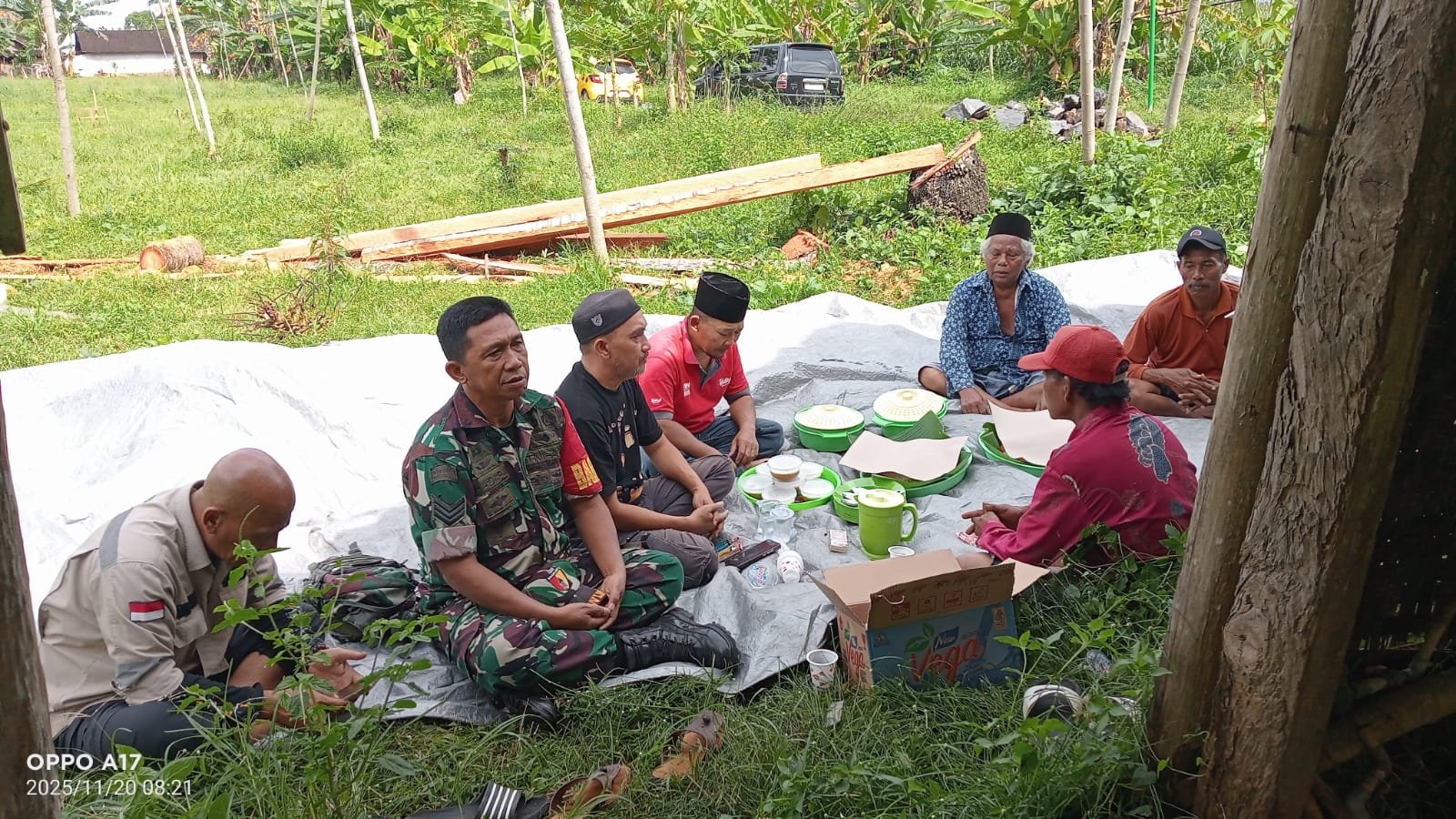 Warga dan Babinsa Macan Putih Gelar Tasyakuran Awali Pembangunan Koperasi Merah Putih