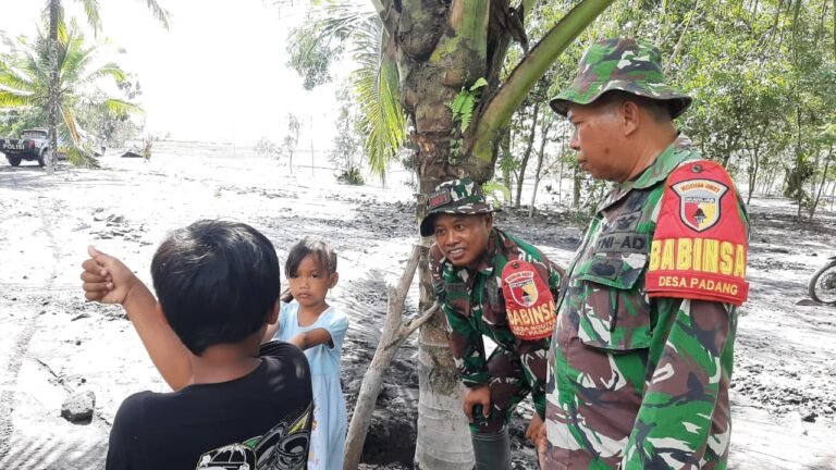 TNI Lumajang Beri Penguatan Mental untuk Anak-Anak Terdampak Lahar Semeru di Jugosari