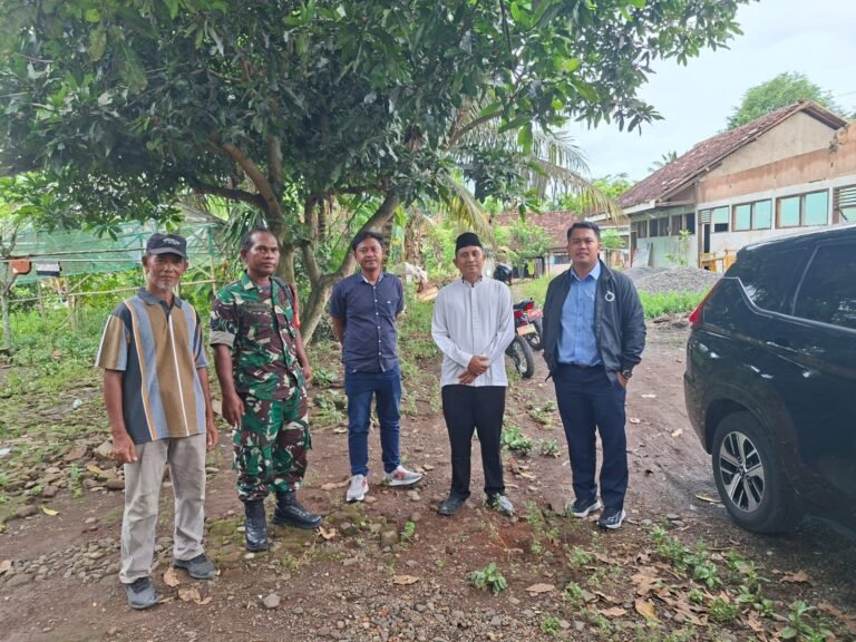 Babinsa Tambong Aktif Dampingi Survei Lokasi Pembangunan KDMP