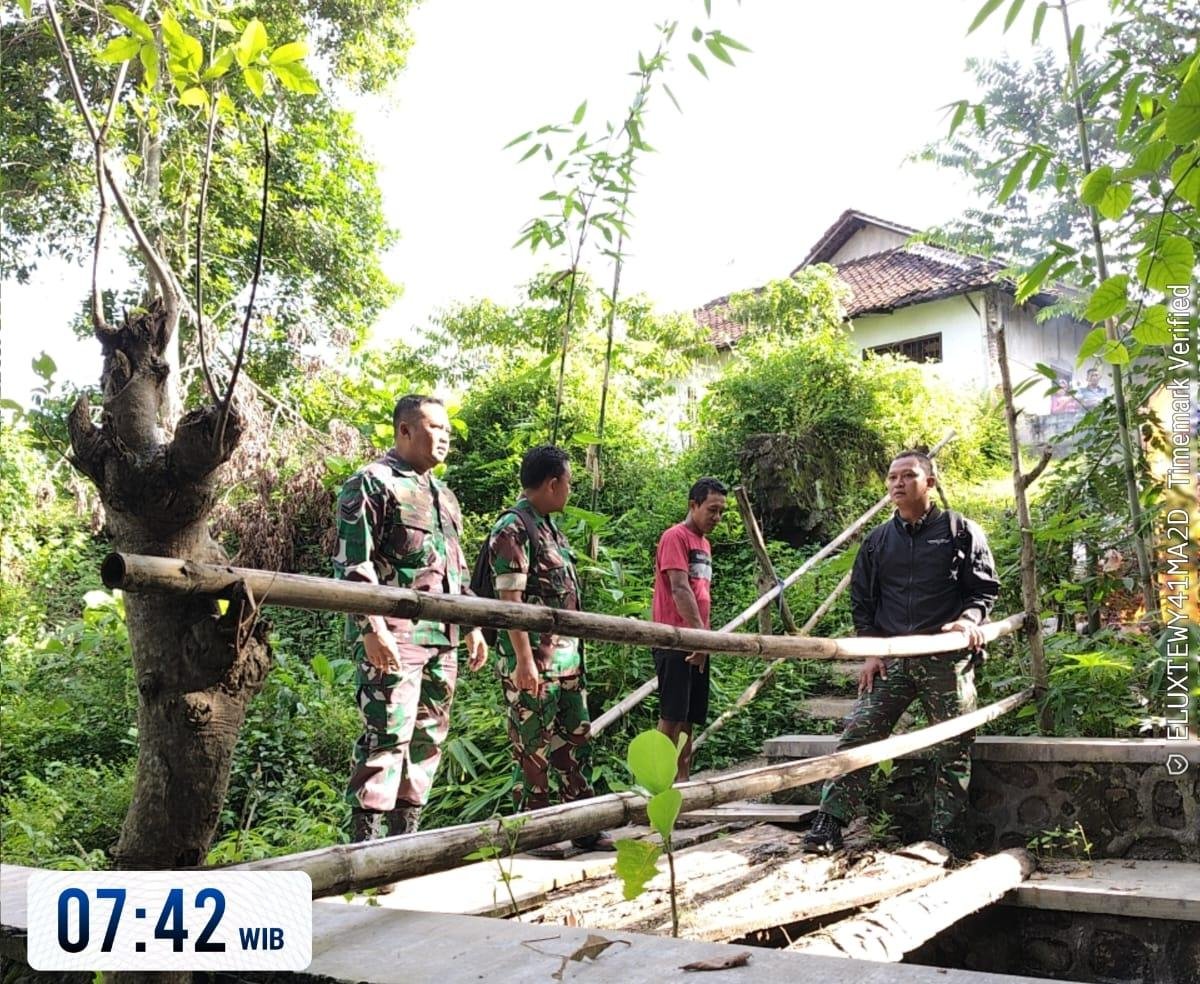 Babinsa Bersama Pasi Ter Tinjau Lokasi Pengajuan Jembatan Garuda, Dorong Akses Penghubung Warga Lebih Aman