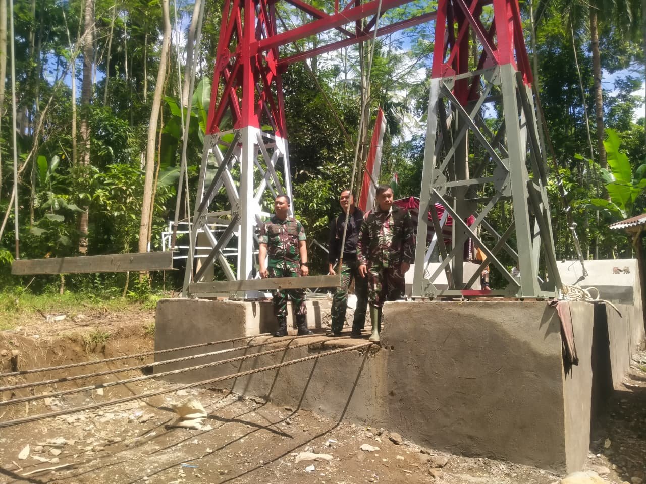 Dandim 0825 Turun Lapangan: Jembatan Perintis Garuda dan Koperasi Merah Putih Diperiksa Jelang Kunjungan Korem
