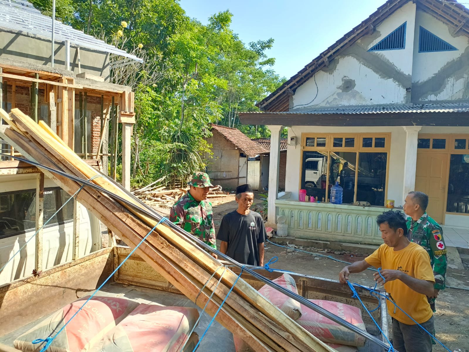 Pembangunan Mushola Program TMMD Tanpa Hambatan, Dukungan Material Kembali Datang