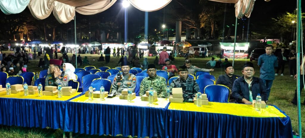 Danramil Kabat Hadiri IWB Bersama Masyarakat Bersholawat, Ajak Warga Jaga Kondusifitas dan Kelestarian Lingkungan